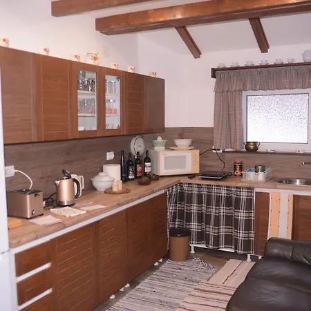 Vikend Kuca Maksimovic