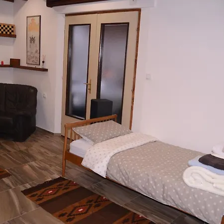 Vikend Kuca Maksimovic *