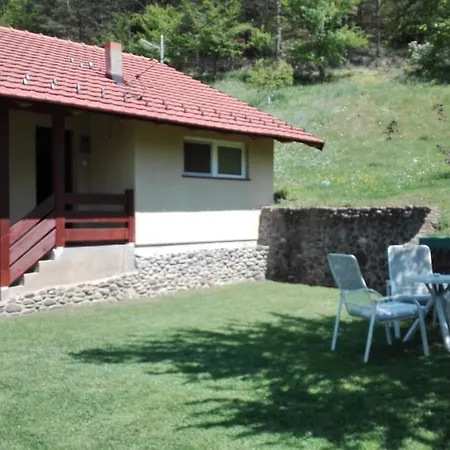 בית נופש Vikend Kuca Maksimovic *