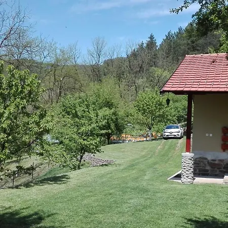 Vikend Kuca Maksimovic * Mataruska Banja